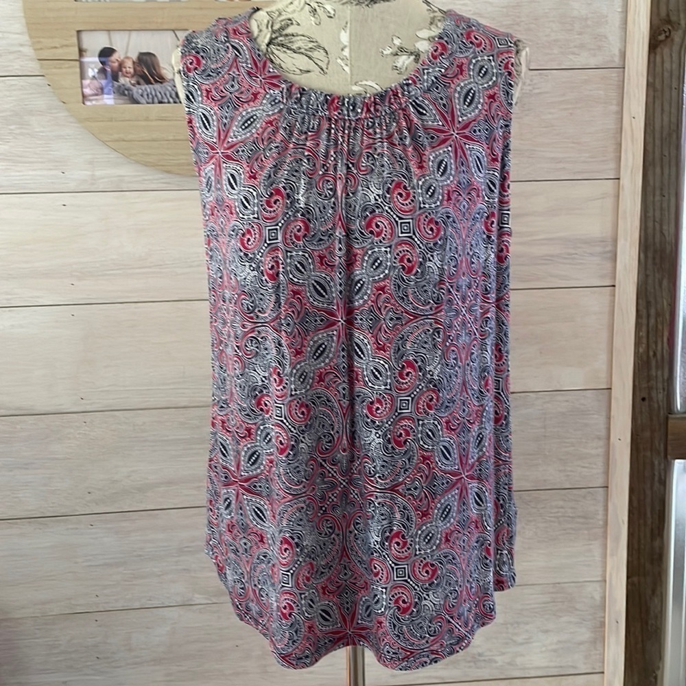 𝅺*croft & Barrow Black & Pink Top L